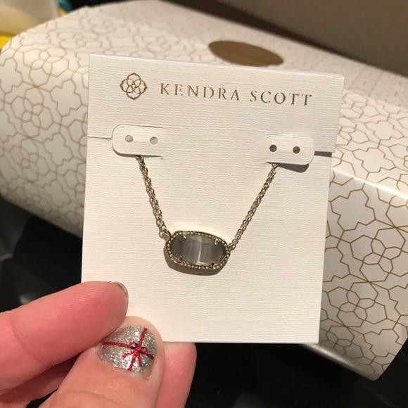 Kendra Scott Jewelry - Kendra Scott Elisa Necklace